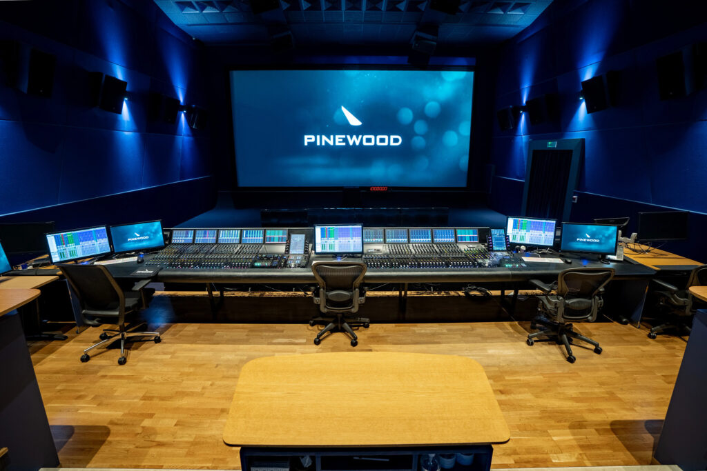 Large Pinewood Studio2