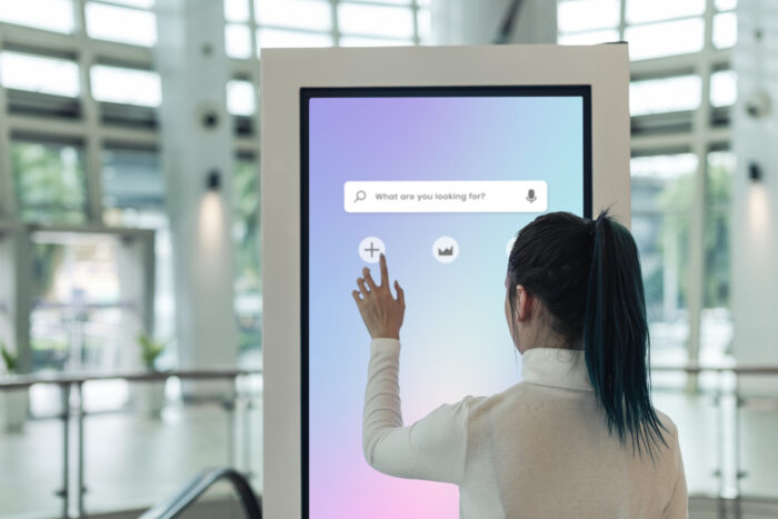 Information screen shopping mall